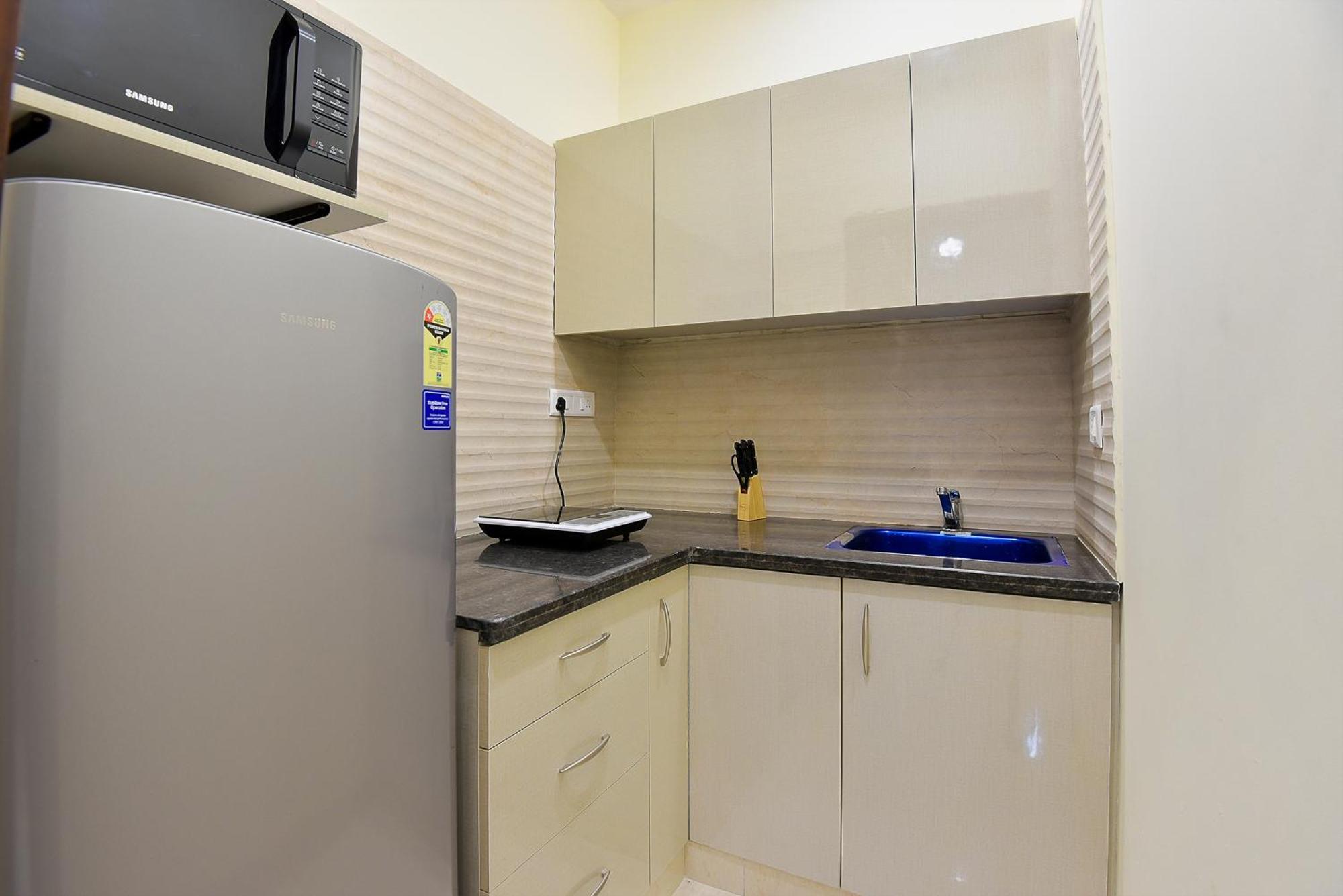Olive Service Apartments - Golf Course Road Gurgáon Szoba fotó