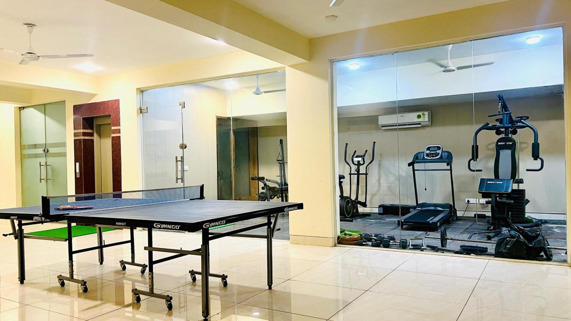 Olive Service Apartments - Golf Course Road Gurgáon Kültér fotó